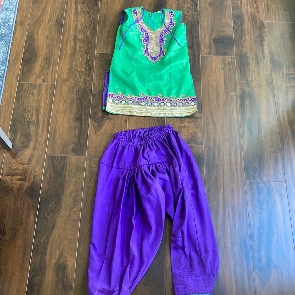 GREAT QUALITY size 26 girls indian kurta and pants vibrant diwali traditional